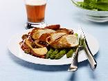 Chicken Breasts with Mini-Potatoes and Red Ale